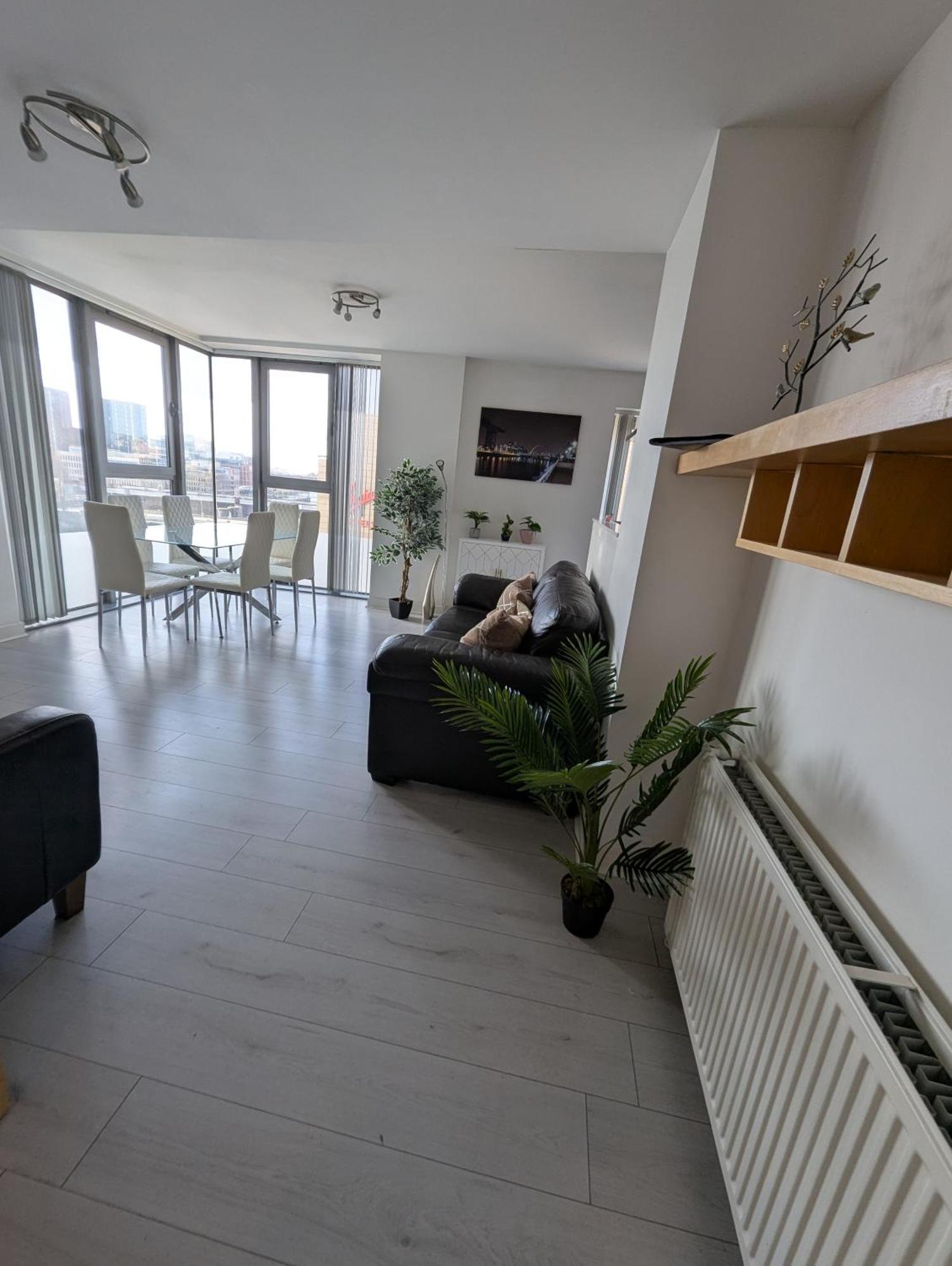 Glasgow City Centre Waterfront Apartment المظهر الخارجي الصورة
